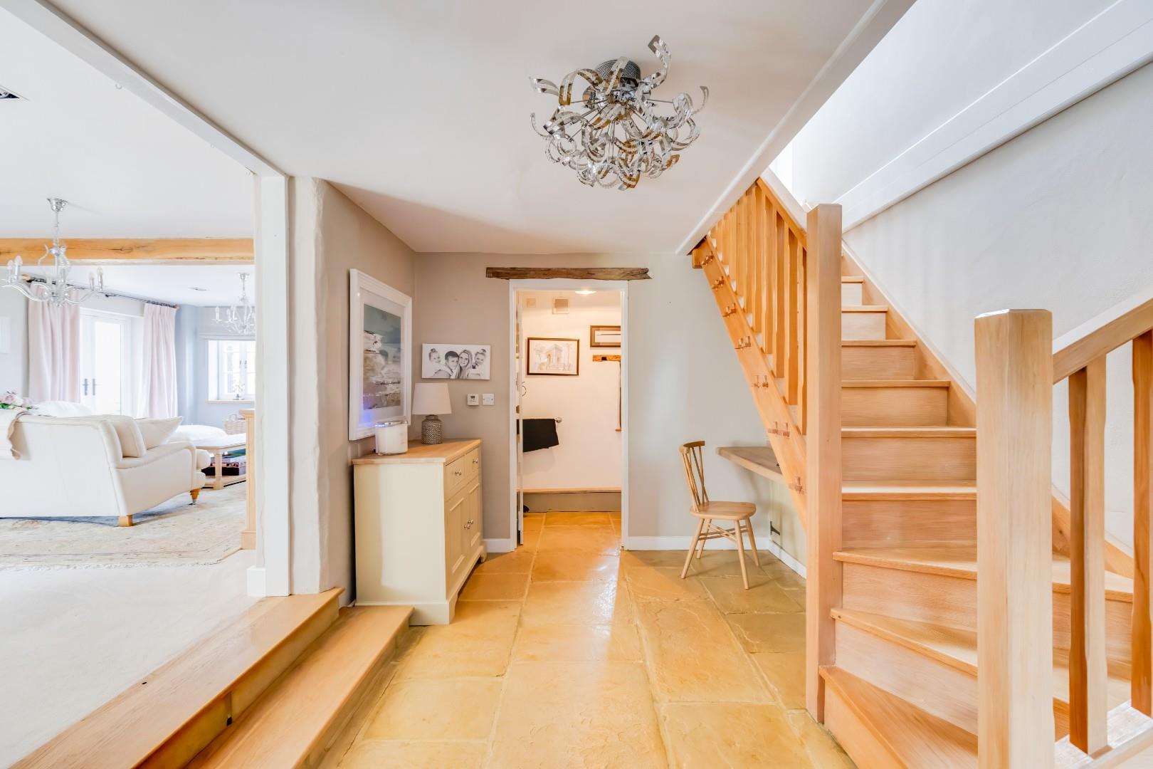 Warren Farm, Pendoylan, Nr Cowbridge, Vale of Glamorgan, CF71 7UJ
